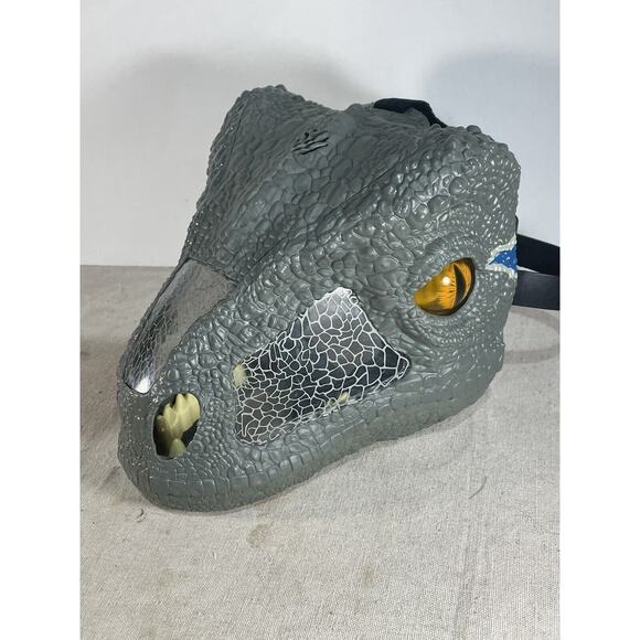 Jurassic World Park Chomp 'n Roar Blue Velociraptor Raptor Dinosaur Mask Toy - Picture 3 of 6